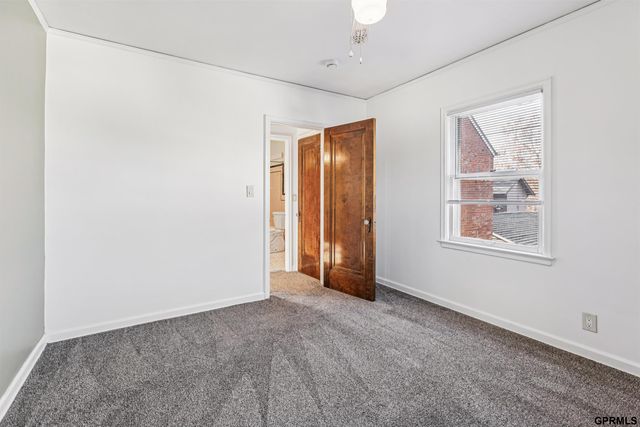 4178 Cass Street, Omaha, NE 68131