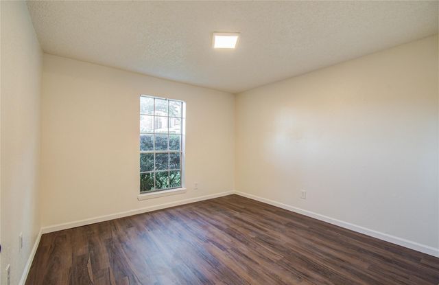 2800 Jeanetta Street 1015, Houston, TX 77063