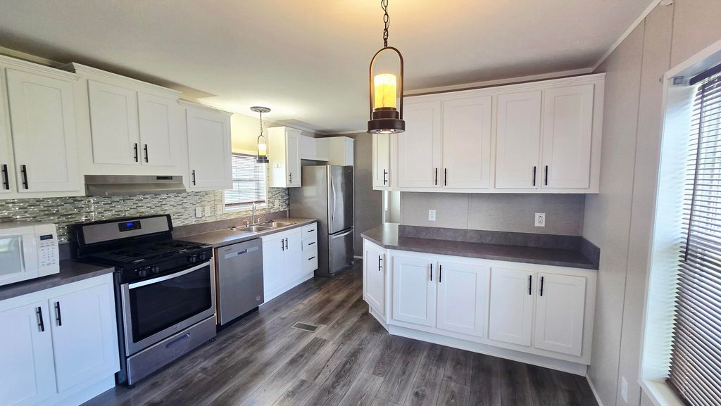 3 Parkview Lane, Lewiston, ME 04240 — photo 4