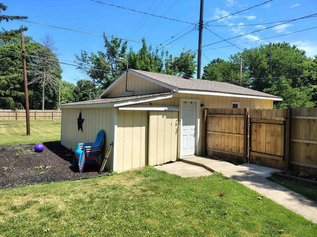315 E Main Street, Vernon, MI 48476