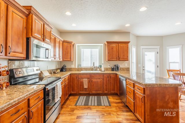 11985 Goldfinch St, Caldwell, ID 83605