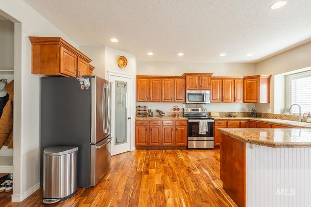 11985 Goldfinch St, Caldwell, ID 83605