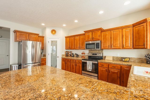 11985 Goldfinch St, Caldwell, ID 83605