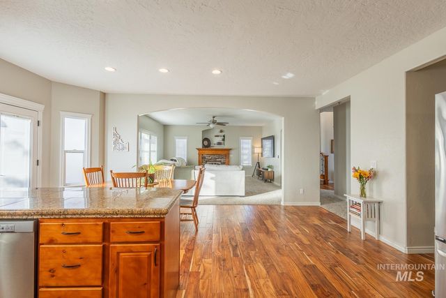 11985 Goldfinch St, Caldwell, ID 83605