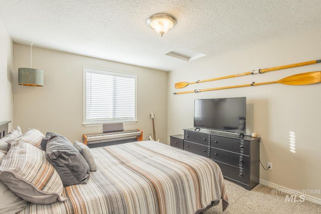 11985 Goldfinch St, Caldwell, ID 83605