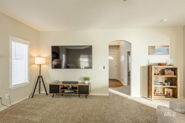 11985 Goldfinch St, Caldwell, ID 83605