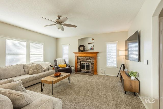 11985 Goldfinch St, Caldwell, ID 83605