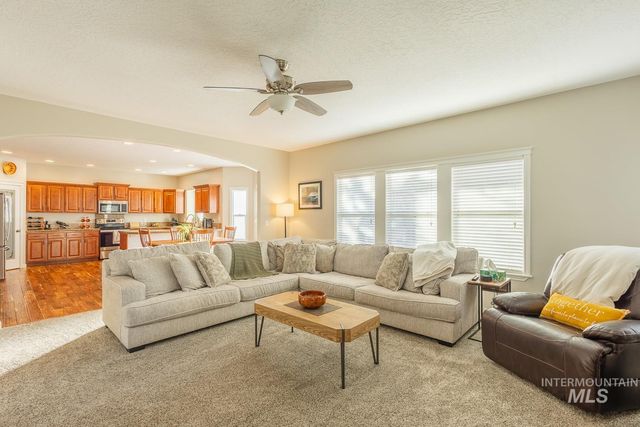 11985 Goldfinch St, Caldwell, ID 83605