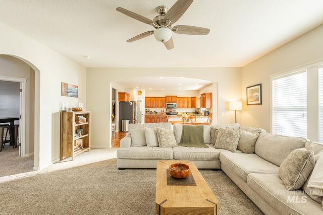 11985 Goldfinch St, Caldwell, ID 83605