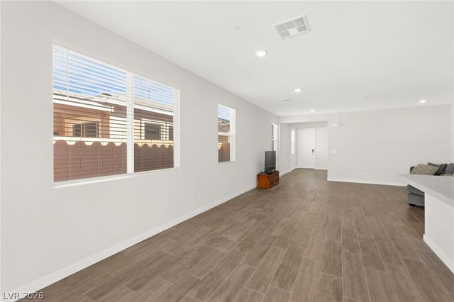 8321 Vanhoy Creek Street, Las Vegas, NV 89166