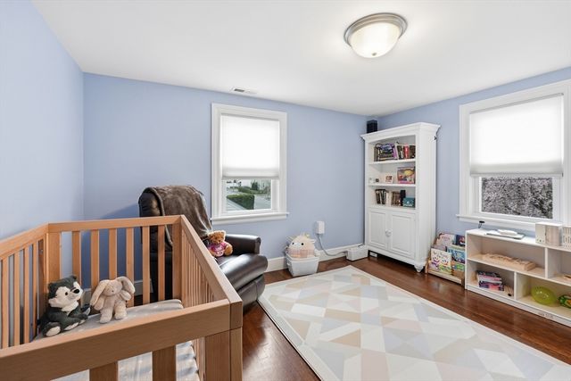 34 Amherst St, Worcester, MA 01602