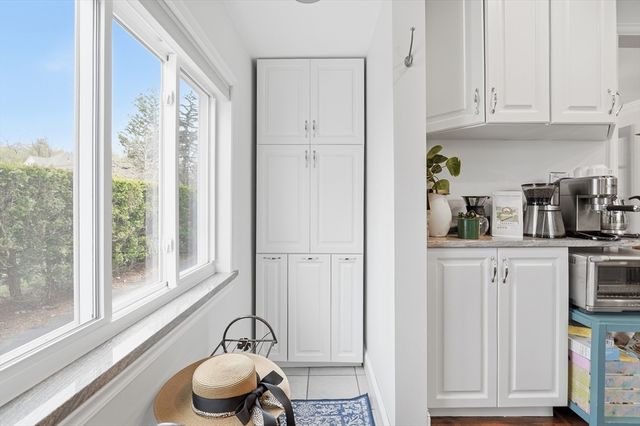 34 Amherst St, Worcester, MA 01602