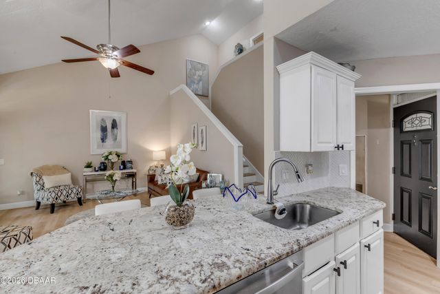 1570 Farrindon Circle, Lake Mary, FL 32746