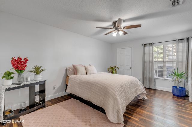 1570 Farrindon Circle, Lake Mary, FL 32746