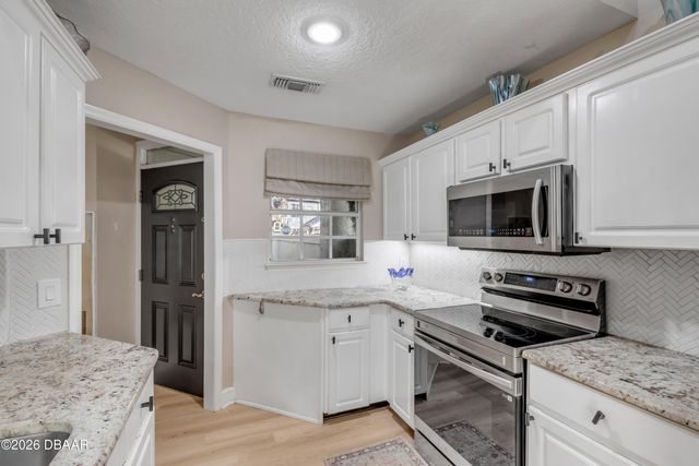 1570 Farrindon Circle, Lake Mary, FL 32746