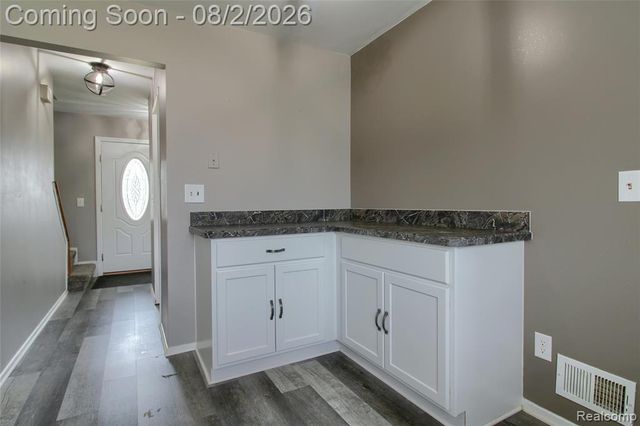 22171 Knollwood Drive, Flat Rock, MI 48134