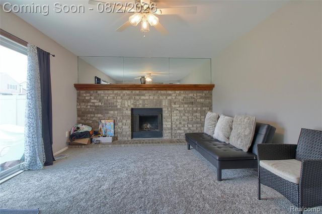 22171 Knollwood Drive, Flat Rock, MI 48134
