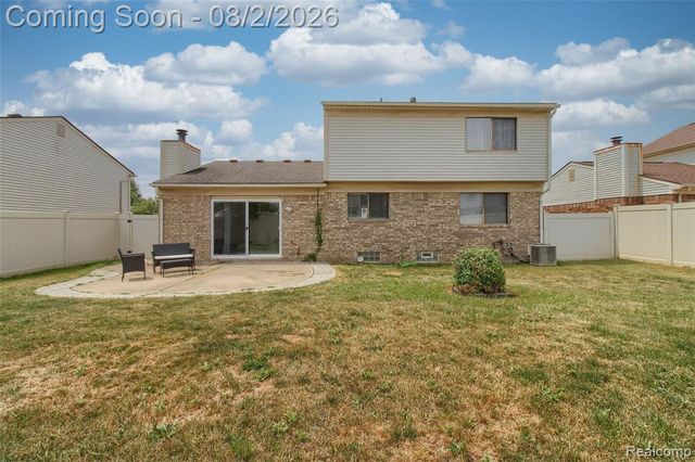 22171 Knollwood Drive, Flat Rock, MI 48134