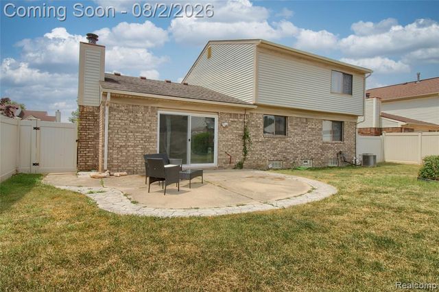 22171 Knollwood Drive, Flat Rock, MI 48134