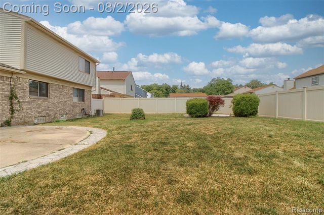 22171 Knollwood Drive, Flat Rock, MI 48134