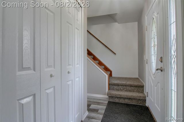 22171 Knollwood Drive, Flat Rock, MI 48134