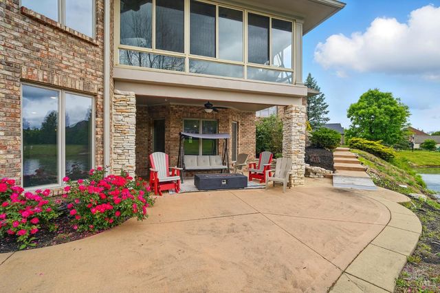 219 Chateau Valley Lane, South Lebanon, OH 45065