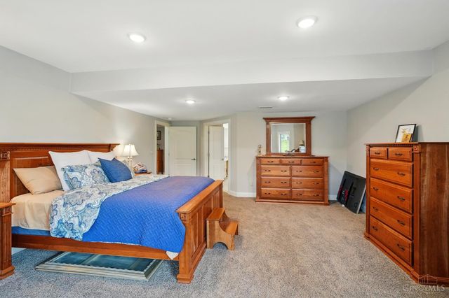 219 Chateau Valley Lane, South Lebanon, OH 45065