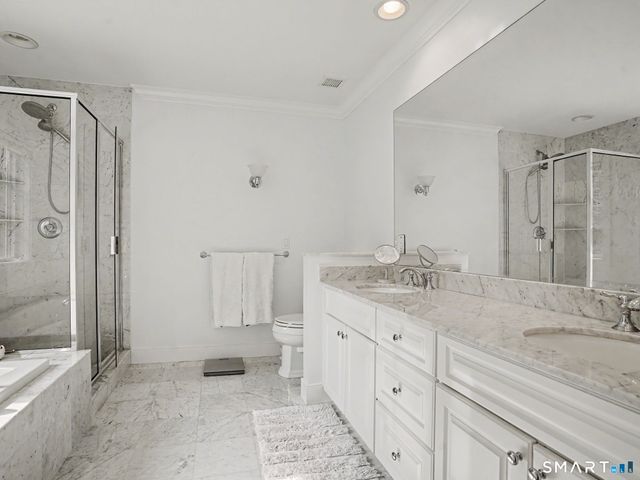 77 Havemeyer Lane 11, Stamford, CT 06902