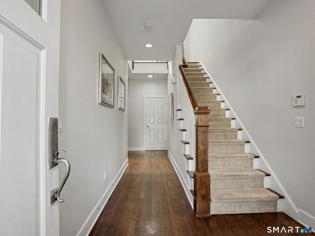 77 Havemeyer Lane 11, Stamford, CT 06902