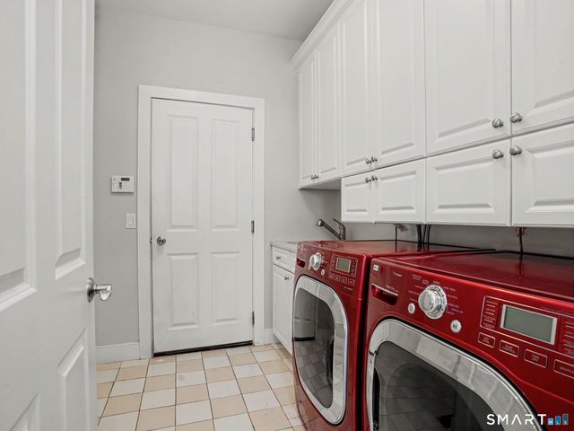 77 Havemeyer Lane 11, Stamford, CT 06902