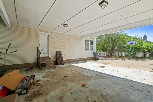 415 Chesapeake Drive, Searcy, AR 72143