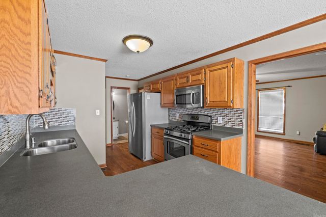 415 Chesapeake Drive, Searcy, AR 72143