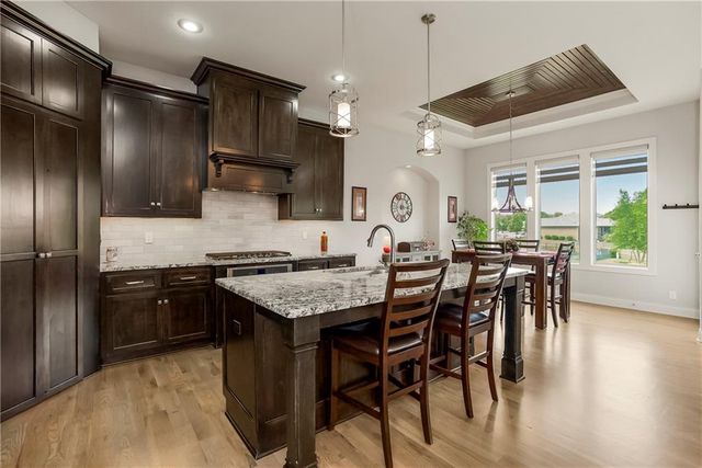 9804 W 163rd Street, Overland Park, KS 66085