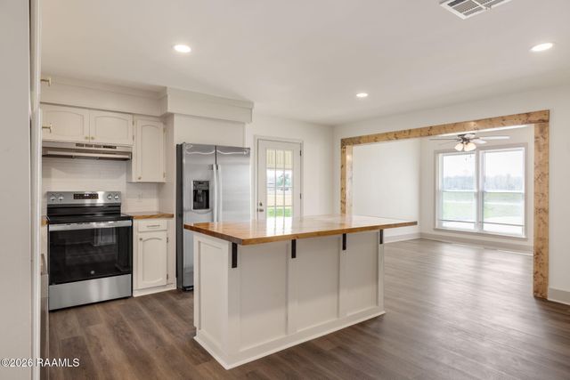 1087 Raspy Road, St. Martinville, LA 70582