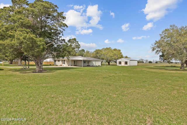 1087 Raspy Road, St. Martinville, LA 70582