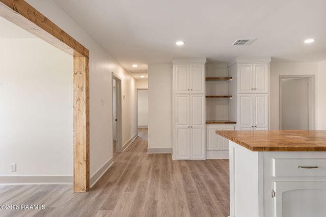 1087 Raspy Road, St. Martinville, LA 70582