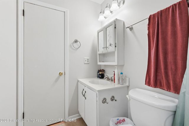 6470 Cheshire Drive, Dimondale, MI 48821