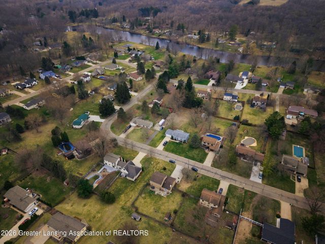 6470 Cheshire Drive, Dimondale, MI 48821