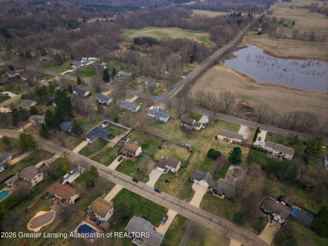 6470 Cheshire Drive, Dimondale, MI 48821