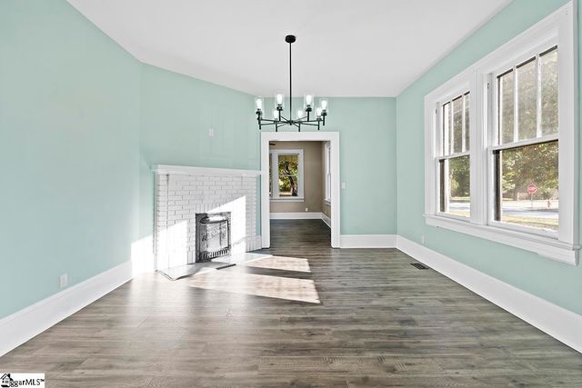 501 N Adair Street, Clinton, SC 29325