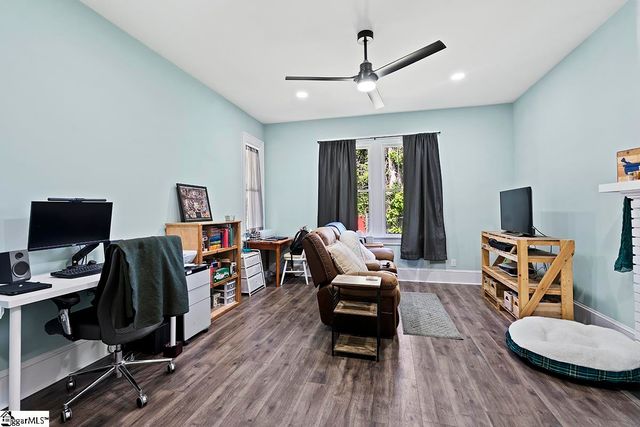 501 N Adair Street, Clinton, SC 29325