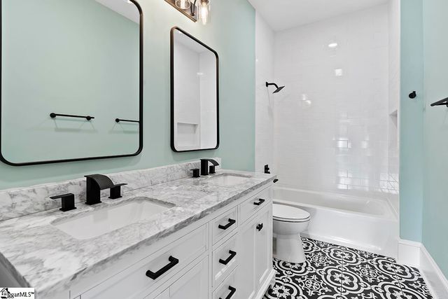 501 N Adair Street, Clinton, SC 29325