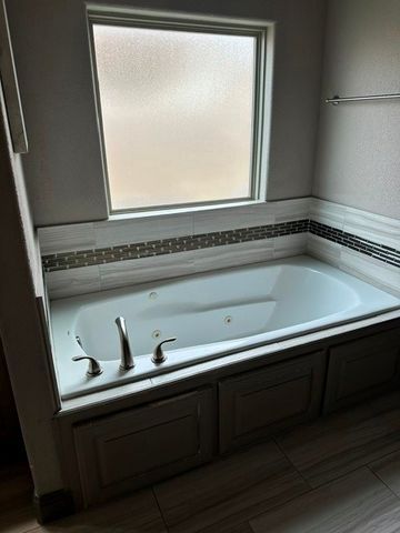 940 Sunset Lane, Centerton, AR 72719