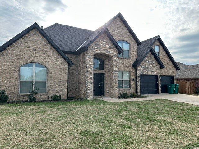 940 Sunset Lane, Centerton, AR 72719