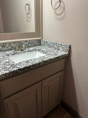 940 Sunset Lane, Centerton, AR 72719