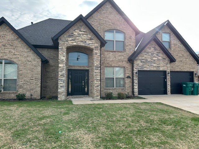 940 Sunset Lane, Centerton, AR 72719