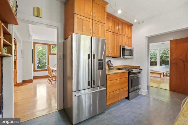 7216 WILLOW AVE, Takoma Park, MD 20912