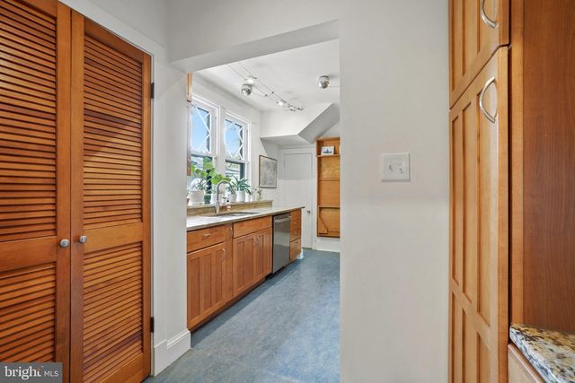 7216 WILLOW AVE, Takoma Park, MD 20912
