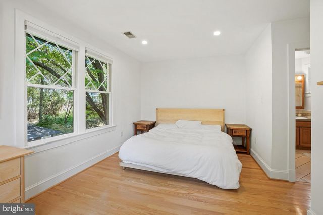 7216 WILLOW AVE, Takoma Park, MD 20912