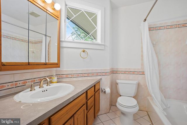 7216 WILLOW AVE, Takoma Park, MD 20912